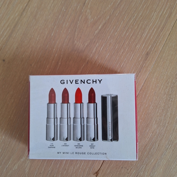 New Givenchy Le Rouge Mini Couture Collection Sealed NIB Limited Edition Holida